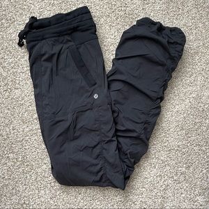 Lululemon Dance Studio Pants (Lined Size 6)